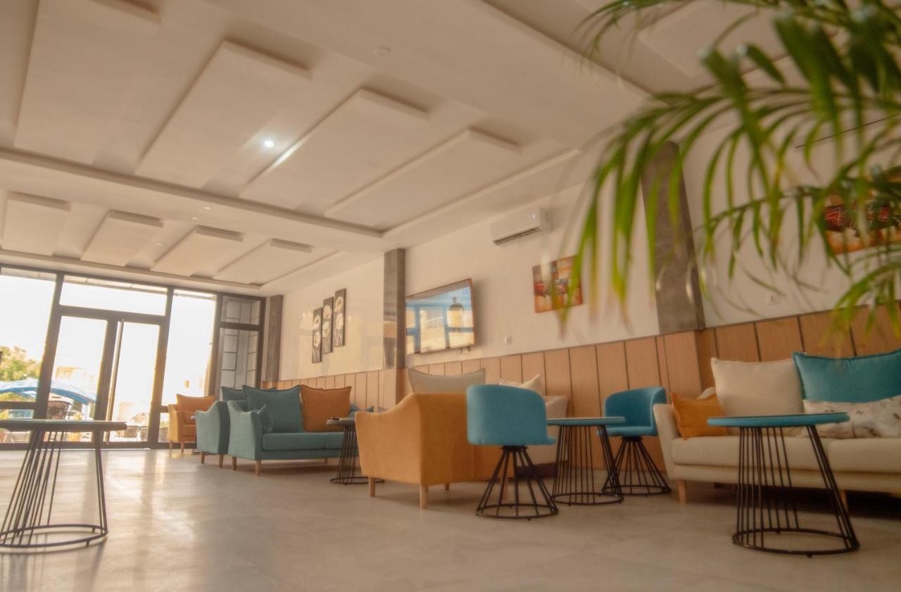 Urban Hotel Νουακσότ Εξωτερικό φωτογραφία